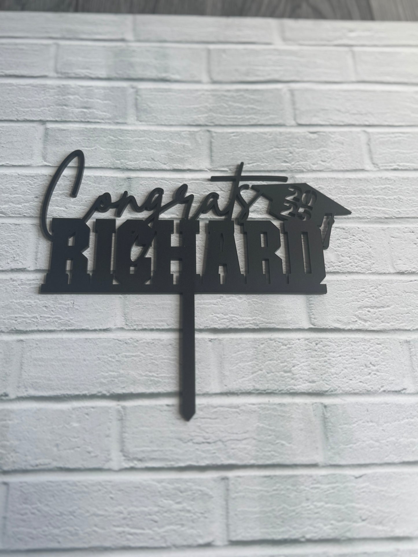 Personalized 2025 Graduation Cake Toppers & Decorations for High School or College Celebrations
