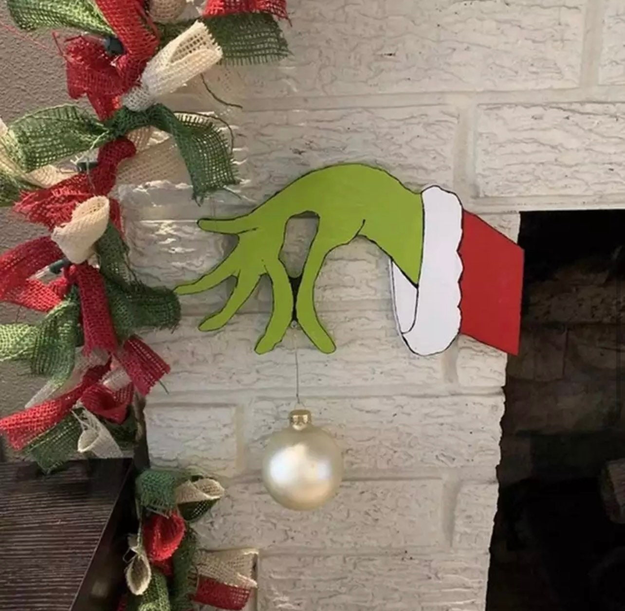 Grinch hand cut out | Grinch ornament holder