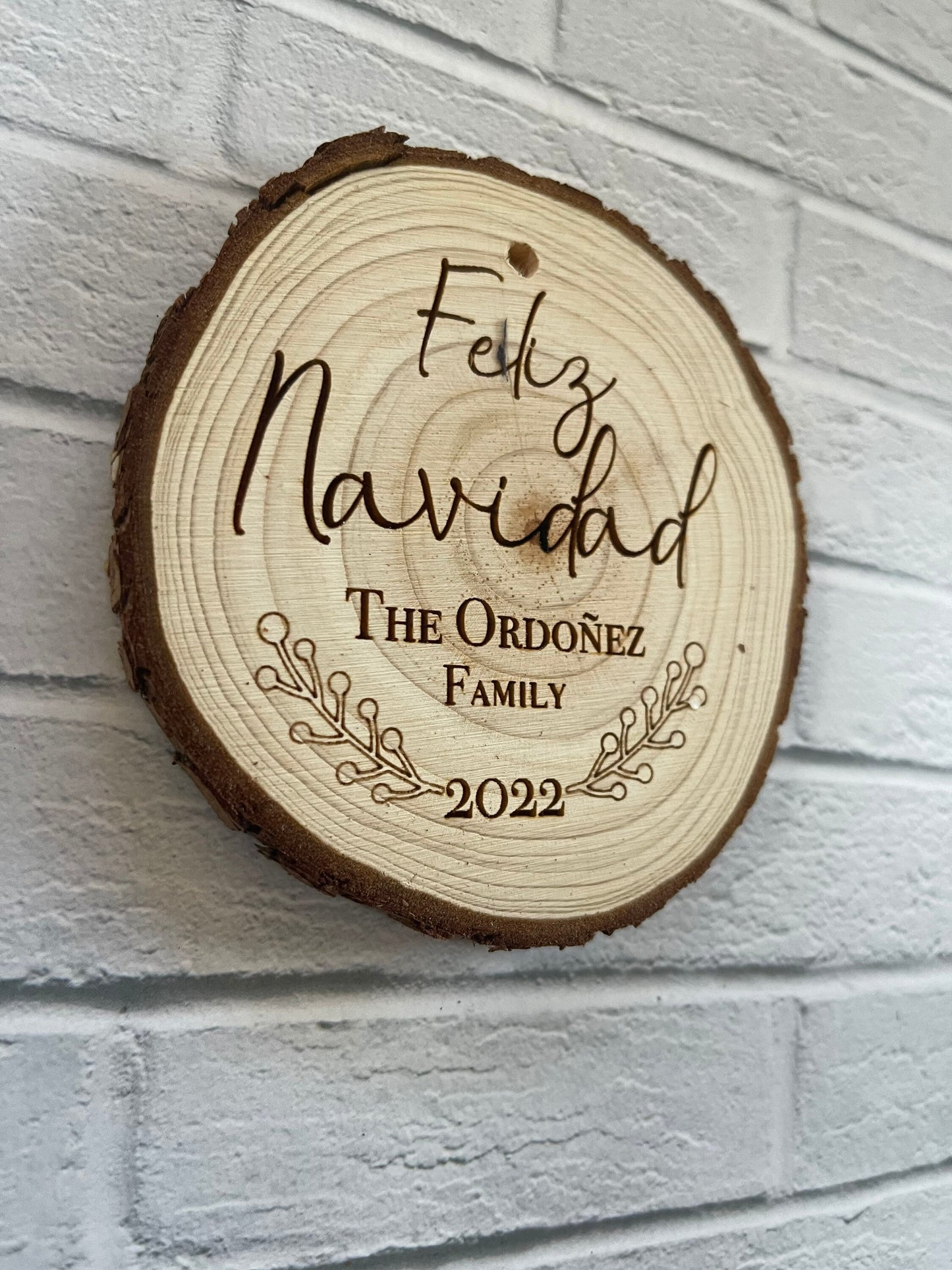 Family Christmas Ornament, Personalized ornament, Wedding favor Rustic Ornament, Wood slice ornament, Feliz Navidad ornament,