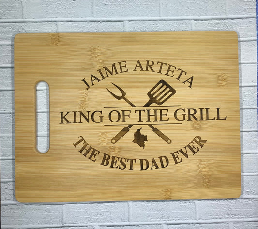 Personalized cutting board ⎮ engraved cutting board ⎮ Personalized gifts ⎮ Gifts for dad ⎮ King of the Grill ⎮ Grilling gifts